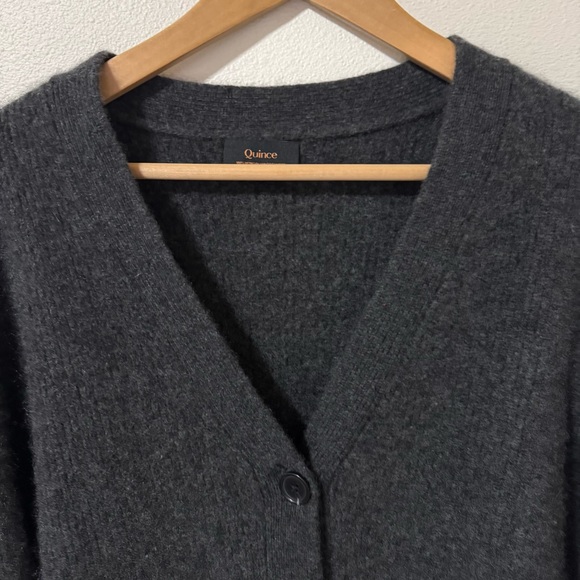 Quince Mongolian Cashmere Oversized Boyfriend Cardigan Sweater Gray 2024-M - Picture 3 of 9